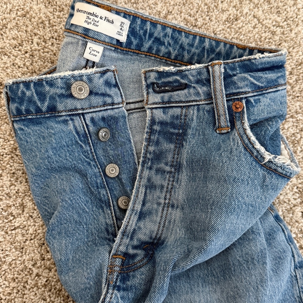 Abercrombie & Fitch The Dad Jean - Picture 3 of 6